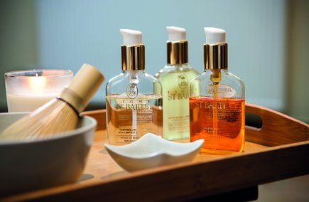 Naturkosmetiklinie ST BARTH im Vitalhotel der Parktherme Naturkosmetiklinie ST BARTH im Vitalhotel der Parktherme