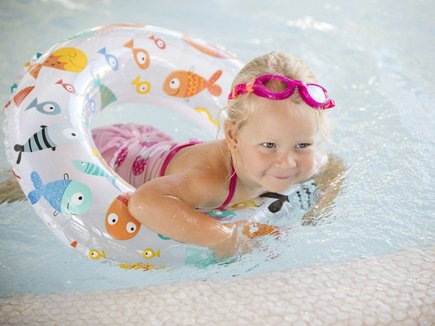 Kinder im Wasser in der Parktherme Bad Radkersburg (c) Harald Eisenberger Kinder im Wasser in der Parktherme Bad Radkersburg (c) Harald Eisenberger