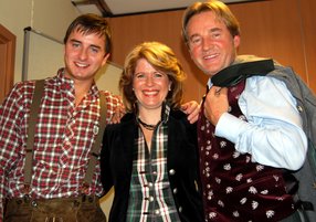 Dir. Claudia Wendner mit dem Rock'n'Roll-Star der Volksmusik Andreas Gaballier im Vitalhotel