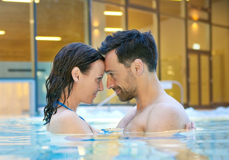 Zum VORWEIHNACHTS SPA(R) PAKET Zum VORWEIHNACHTS SPA(R) PAKET